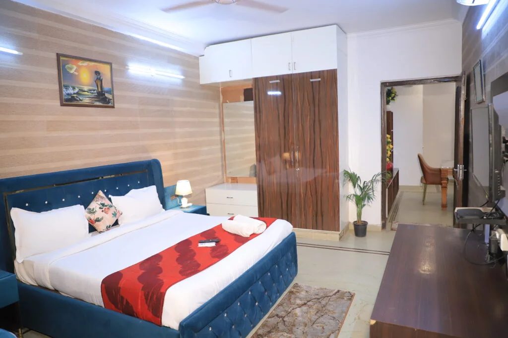 3BHK D-198, Saket — photo 4