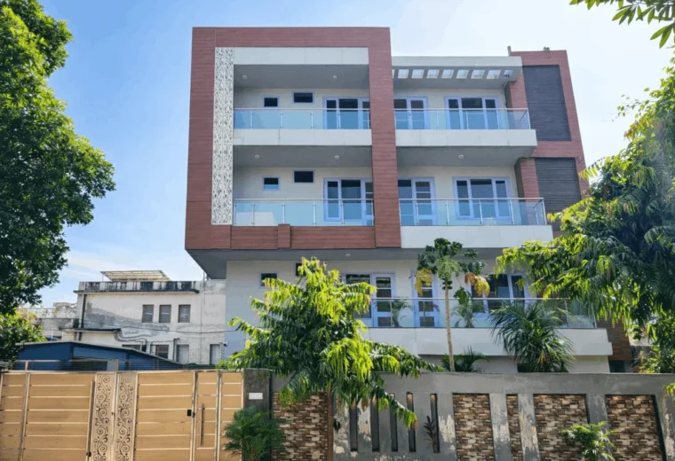 Divine hotel in noida sector 77