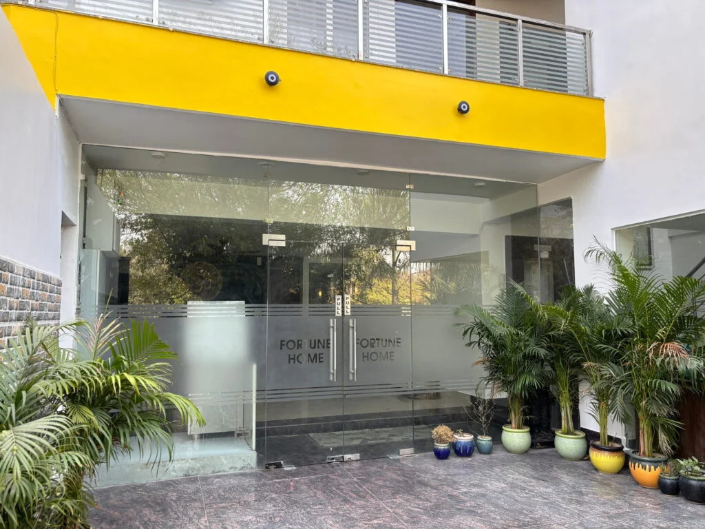 Divine India Hotel